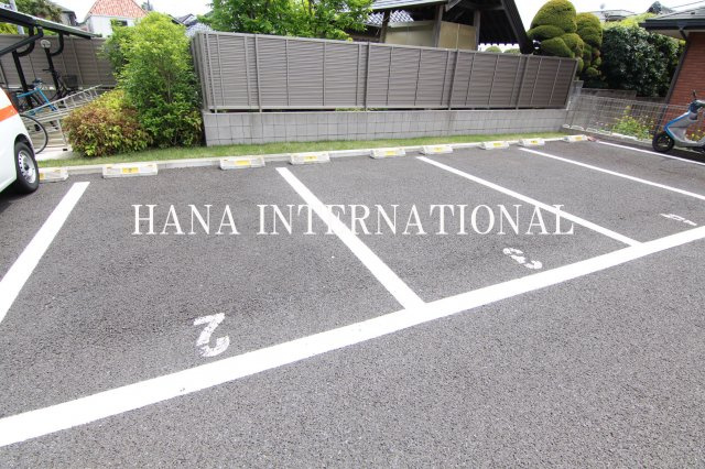 ミランダクレールソヤの駐車場