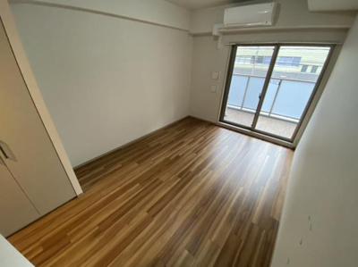 【洋室】 | コンフォリア・リヴ新大阪Q