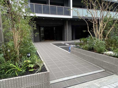 【エントランス】 | コンフォリア・リヴ新大阪Q