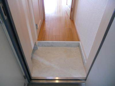 More七条（モア七条）の玄関|玄関