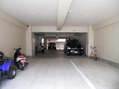 More七条（モア七条）の駐車場|屋根付駐車場