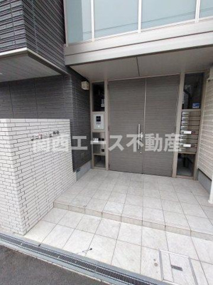 【エントランス】 | シャーメゾン美登