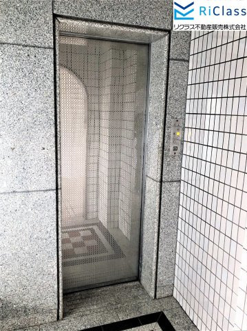 ヴィシュラムパレスノースウィングのその他共用部分|エレベーターがございます