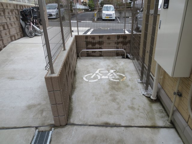 レコルトAの駐車場