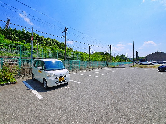 エルコートの駐車場