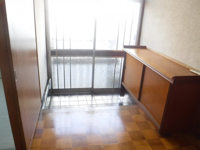 外松荘の玄関