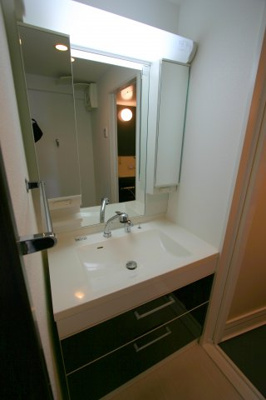 【独立洗面台】 | GreenHills和 | ※同タイプの写真となり、実際のお部屋とは異なる場合があります