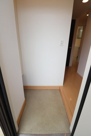 レコルトAの玄関