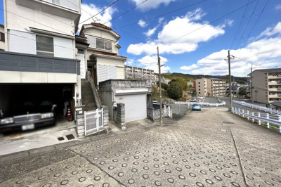 【前面道路含む現地写真】 | 伏見区桃山町日向　中古戸建