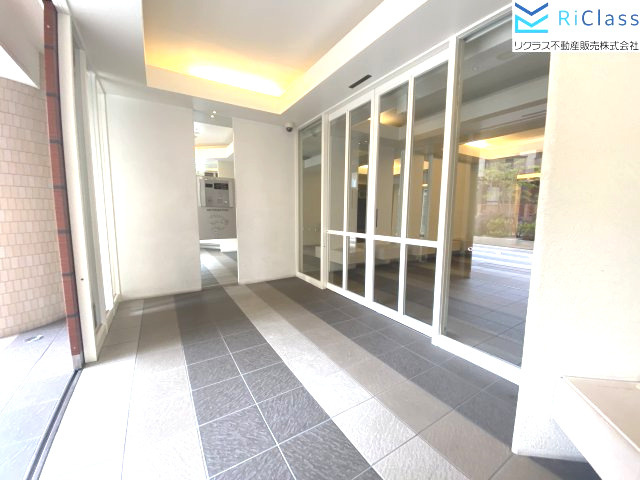 ワコーレ松野通ブライツのエントランス|清潔なエントランスです