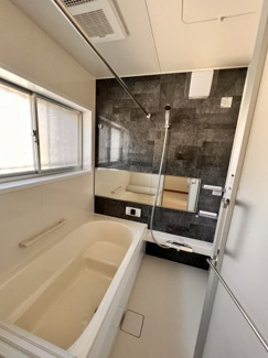 【浴室】 | 宮崎市島之内　中古戸建 | きれいなお風呂です