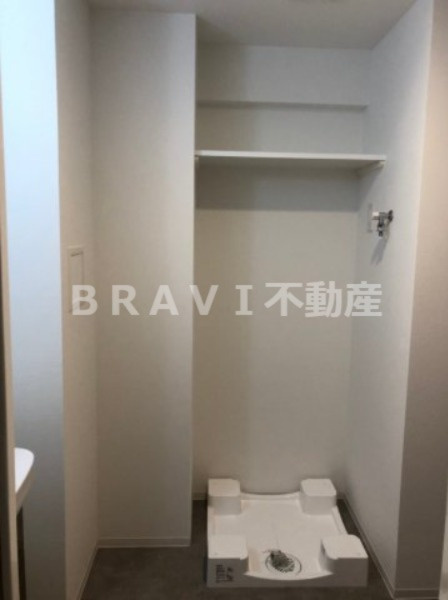 エル・セレーノ天満橋　BRAVI不動産の洗面所|【エル・セレーノ天満橋】ゆったりとスペースのある洗面所