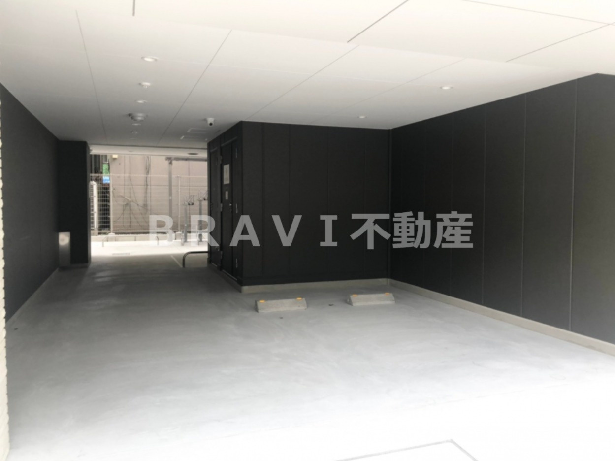 エル・セレーノ天満橋　BRAVI不動産の駐車場|【エル・セレーノ天満橋】駐車場