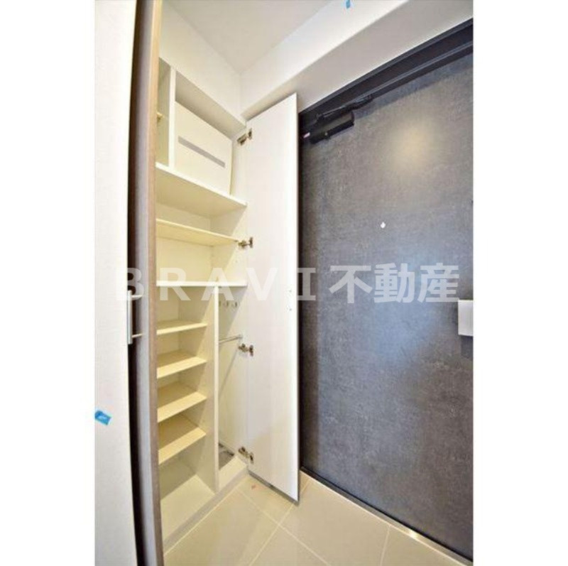 エル・セレーノ天満橋　BRAVI不動産の玄関|【エル・セレーノ天満橋】毎日通る玄関はこちらです