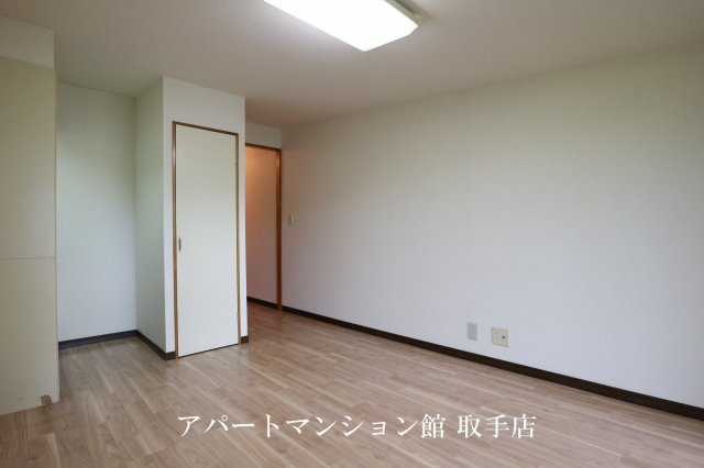 ラフォーレ白山の居間・リビング