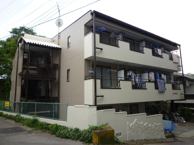 ラフォーレ白山の外観