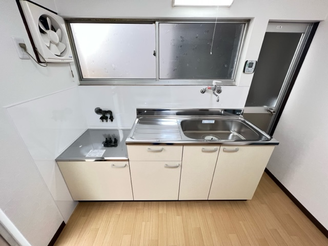 福田412戸建のキッチン