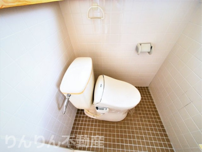 【トイレ】 | 山城町戸建て | トイレです