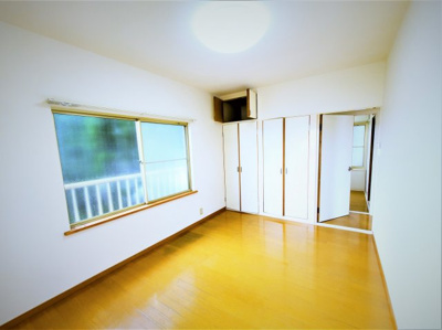 【居間・リビング】 | 山城町戸建て | ゆったりとした居間です
