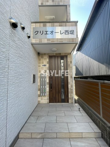 クリエオーレ西堤のエントランス