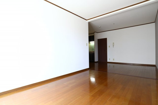 ハイツパルテールの居間・リビング