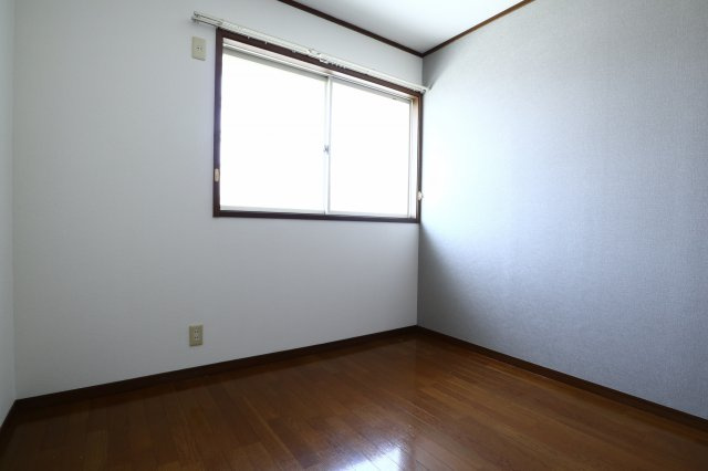 ハイツパルテールの寝室