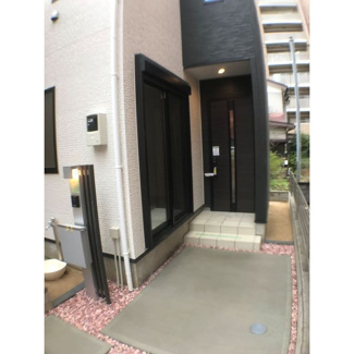 【エントランス】