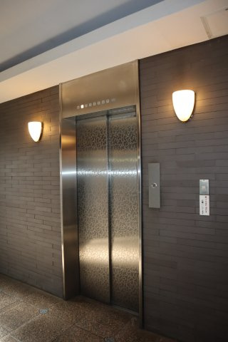 コスモ幕張のその他共用部分|エレベーター停止階