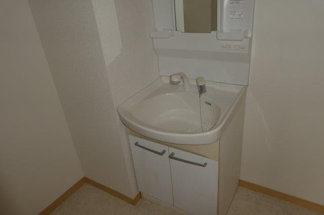 ビ・ボーンBの独立洗面台|シャンプードレッサー