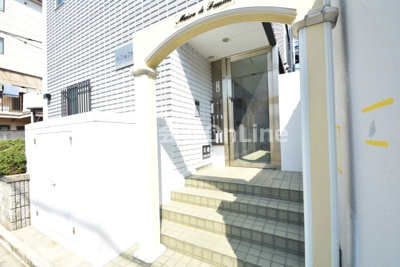 【エントランス】 | メゾンドファミール