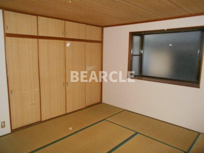 【和室】 | コーポラス桃山 | 畳の上でゆっくりとくつろげる和室です