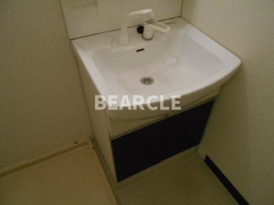 【洗面所】 | コーポラス桃山 | 使いやすい洗面所です