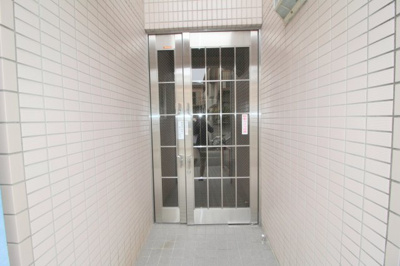 【エントランス】 | リンデン