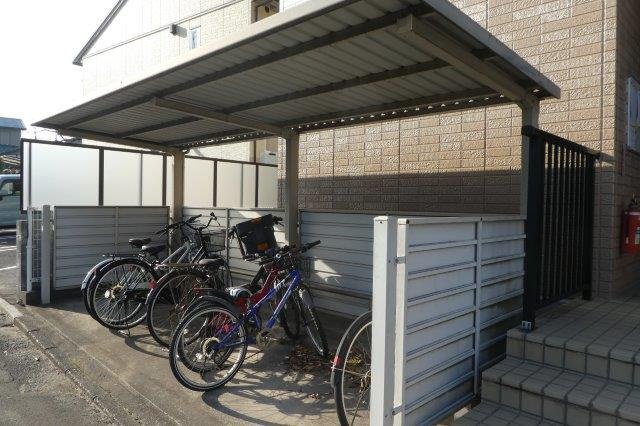 倉敷市福島のアパートのその他共用部分|自転車置き場