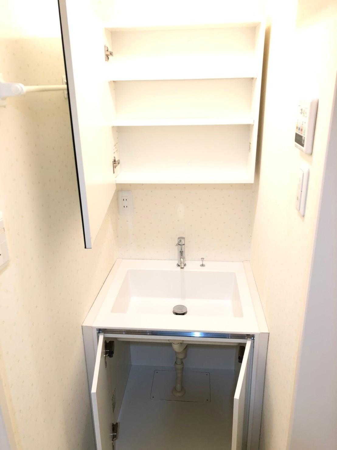 【独立洗面台】