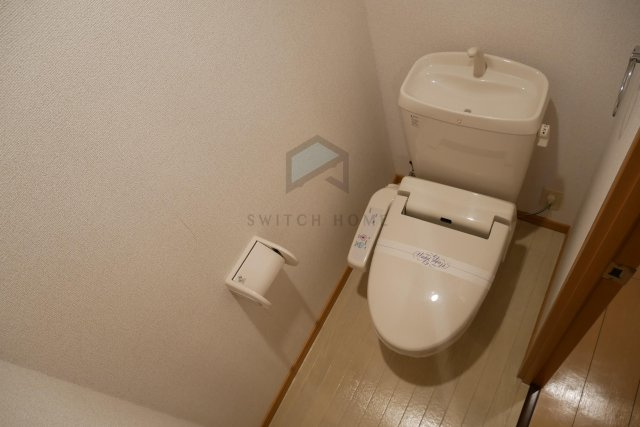 【トイレ】 | ネオ・グランツ高井田 | シンプルで使いやすいトイレです