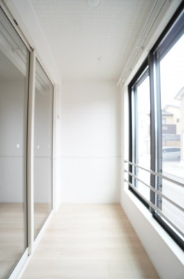 【バルコニー】 | イーストサイド86