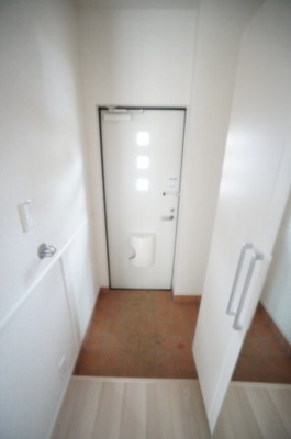 【玄関】 | イーストサイド86