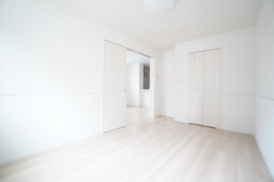 【洋室】 | イーストサイド86