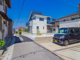 【前面道路含む現地写真】
