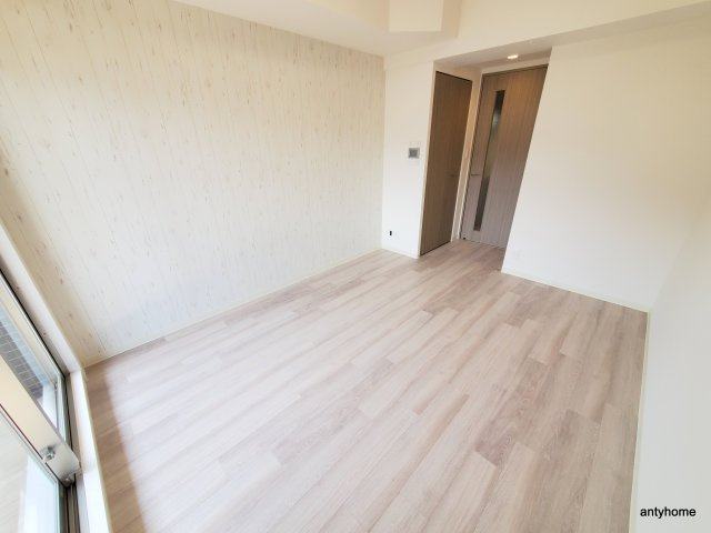 プレサンス大阪都島エレナード　仲介手数料無料の寝室