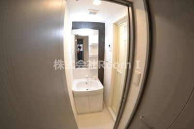 【洗面所】 | Ｓ－ＲＥＳＩＤＥＮＣＥ谷町五丁目 | 洗面所です