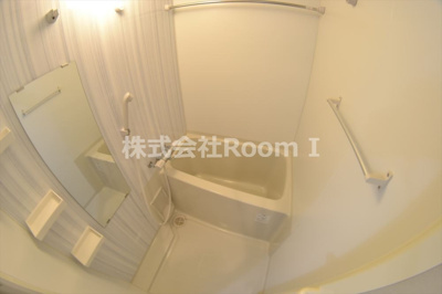 【浴室】 | Ｓ－ＲＥＳＩＤＥＮＣＥ谷町五丁目 | 日々の暮らしに欠かせないお風呂です