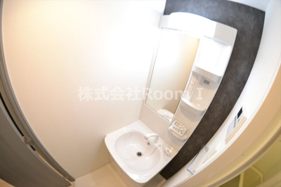 【洗面所】 | Ｓ－ＲＥＳＩＤＥＮＣＥ谷町五丁目 | 広い洗面スペース