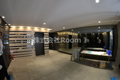 【ロビー】 | Ｓ－ＲＥＳＩＤＥＮＣＥ谷町五丁目 | ゆとりのあるロビーです