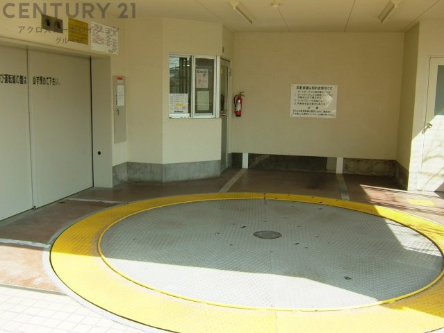 □駐車場