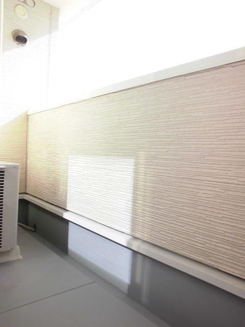 ウィステリアのバルコニー