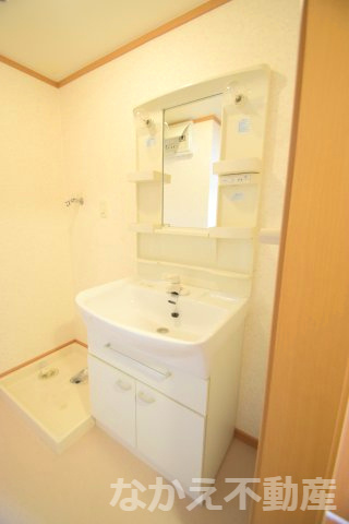 【洗面所】 | 忙しい朝には欠かせない洗面所です