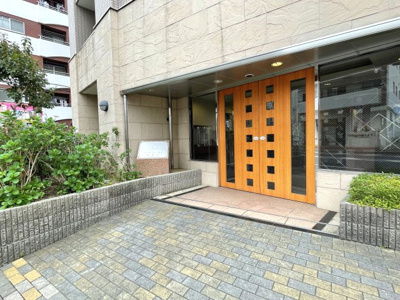 【エントランス】 | パーク・フィールド西明石 | エントランス