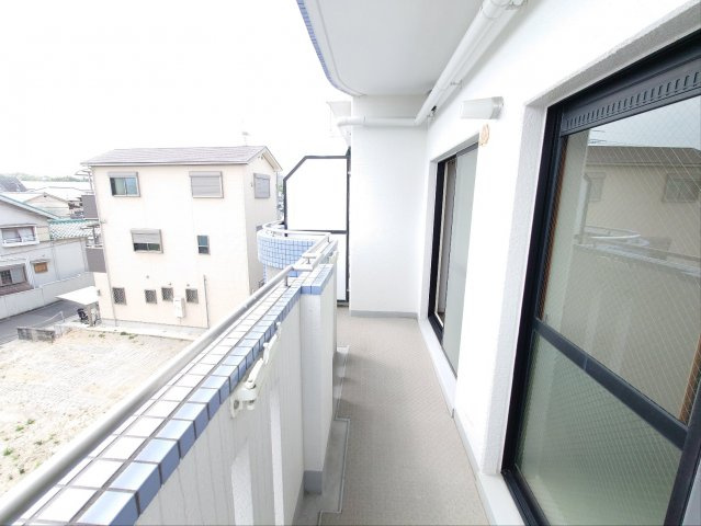 ヴィラ狭山のバルコニー